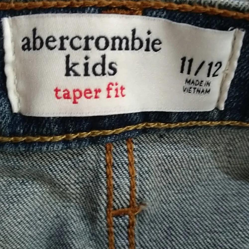 Abercrombie Boys Taper Fit Jeans